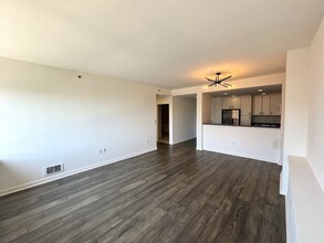 260 King St in San Francisco, CA - Building Photo - Building Photo