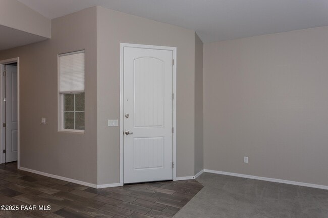 1352 Warbler Wy in Prescott, AZ - Building Photo - Building Photo