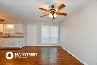 12112 Eunice St in Farmers Branch, TX - Building Photo - Building Photo