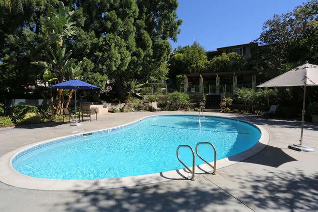 Orange Grove Circle in Pasadena, CA - Building Photo - Building Photo