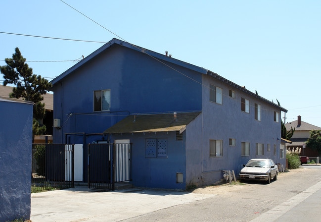 421 Cuesta Del Mar Dr in Oxnard, CA - Foto de edificio - Building Photo