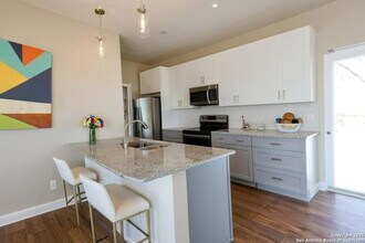 418 Cimarron in Spring Branch, TX - Building Photo - Building Photo