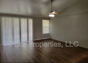 874 Von Blond in Lake Charles, LA - Building Photo - Building Photo