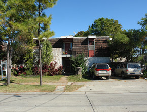 1013 Lake Ave in Metairie, LA - Building Photo - Building Photo