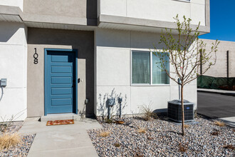 971 W 1700 S in Salt Lake City, UT - Building Photo - Building Photo