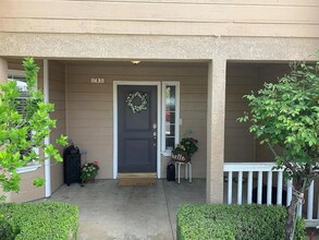 703 N Elm Ave in Clovis, CA - Building Photo - Building Photo