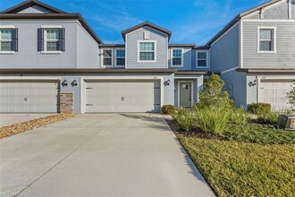 2271 Cerulean Sky Dr in Lutz, FL - Building Photo - Building Photo