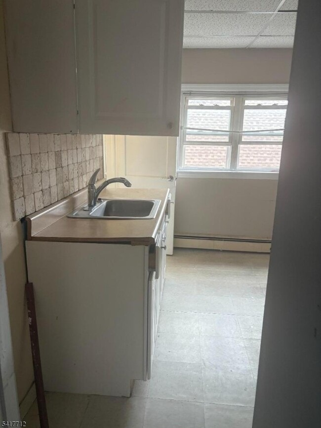 707 Bonnett St in Elizabeth, NJ - Building Photo - Building Photo