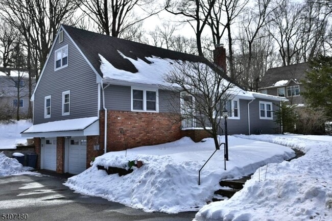 property at 49 Fayson Lakes Rd