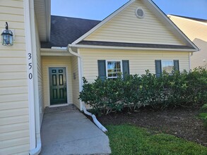 350 Hanna Dr in Wilmington, NC - Building Photo - Building Photo