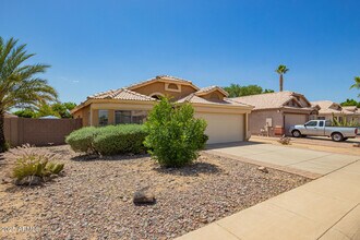13421 W Ocotillo Ln in Surprise, AZ - Building Photo - Building Photo