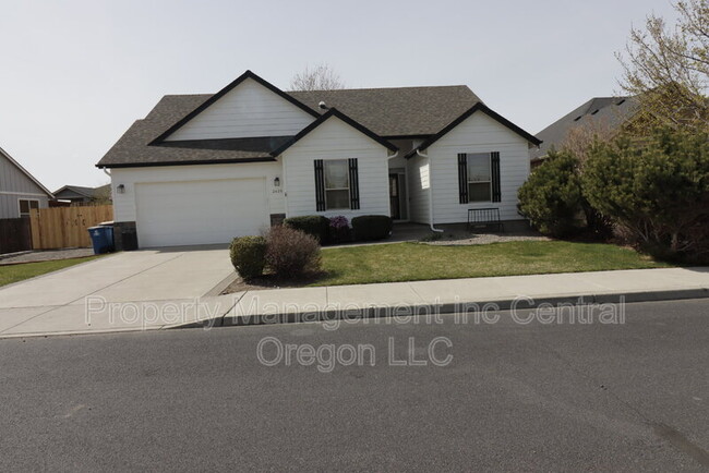 property at 2625 NW 22nd St