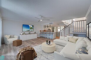 1100 SE 5th Ct in Pompano Beach, FL - Building Photo
