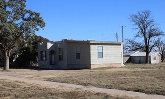 506 E Municipal Dr in Lubbock, TX - Building Photo