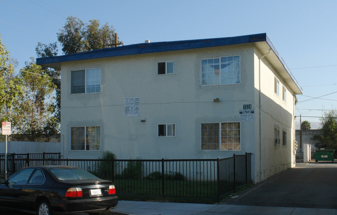 1324 Crucero Dr in San Jose, CA - Building Photo