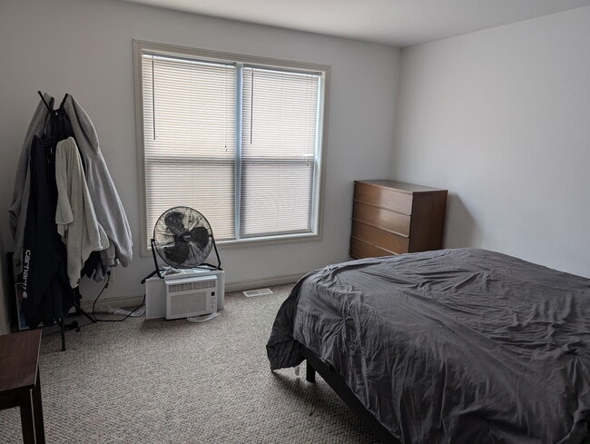 507 Etna Rd, Unit A in Ithaca, NY - Foto de edificio - Building Photo