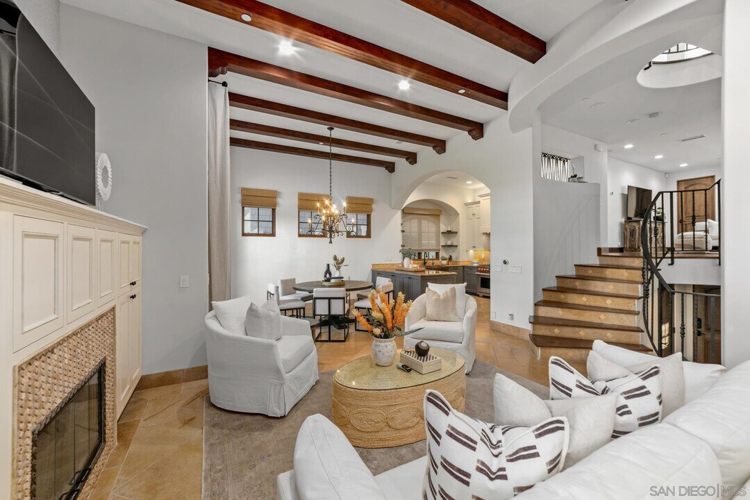 937 F Ave in Coronado, CA - Building Photo