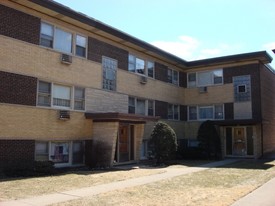 7549-7551 Belmont Ave Apartments