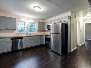 4745 Hillside Dr in Acworth, GA - Building Photo - Building Photo