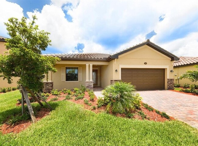 12400 Cinqueterre Dr in Venice, FL - Building Photo - Building Photo