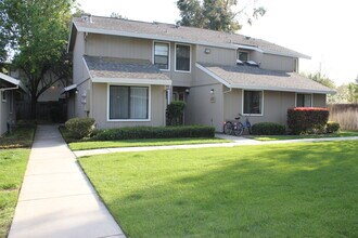 691 Adams St in Davis, CA - Building Photo - Building Photo