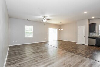 13 Easy Goer Ct in Cartersville, GA - Foto de edificio - Building Photo