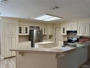 2011 E 28th St in Mission, TX - Building Photo - Building Photo
