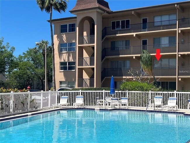 property at 2525 W Bay Dr