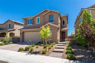 440 Trevinca St in Las Vegas, NV - Building Photo - Building Photo