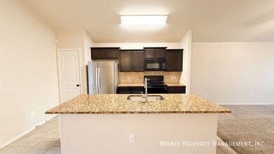 7452 103rd St in Lubbock, TX - Building Photo - Building Photo