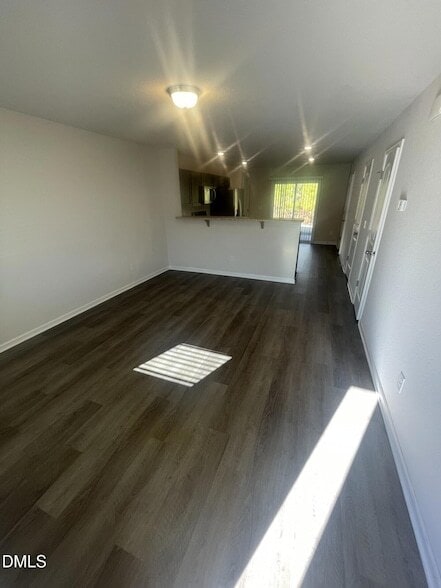 2044 Wiggins Village Dr in Youngsville, NC - Foto de edificio - Building Photo