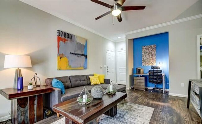 property at 2500 Woodland Park Dr