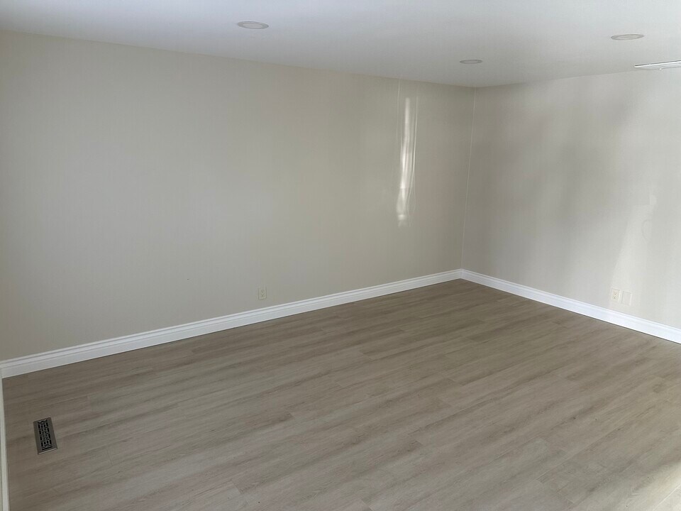 3277 Alma St, Unit 3277 in Palo Alto, CA - Building Photo