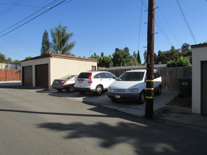 12109 HOWARD DUPLEX in Whittier, CA - Building Photo - Building Photo