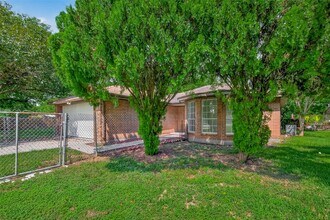 5800 E Rd in Baytown, TX - Building Photo - Building Photo