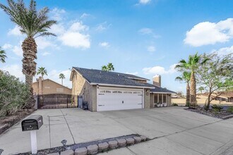 3911 Mohigan Way in Las Vegas, NV - Building Photo - Building Photo