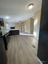 622 Spike Buck Run in Canyon Lake, TX - Building Photo - Building Photo