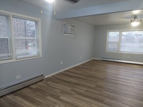 4623 Eberly Ave in Brookfield, IL - Foto de edificio - Building Photo