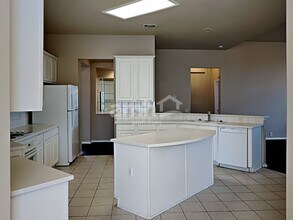 2910 Saint Jude Dr in Mansfield, TX - Foto de edificio - Building Photo