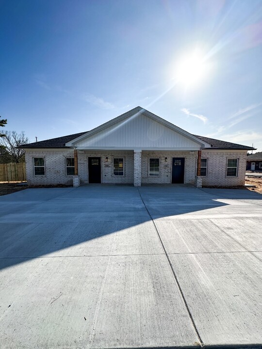 1700 Mary Kay Blvd in Benton, AR - Building Photo