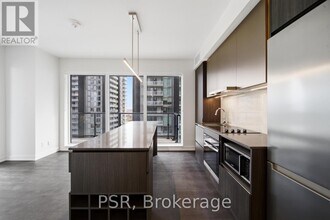 70 Ordnance St in Toronto, ON - Building Photo - Building Photo