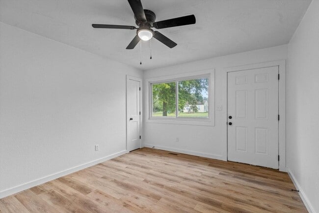 2750 W Walnut St in Springfield, MO - Building Photo - Building Photo