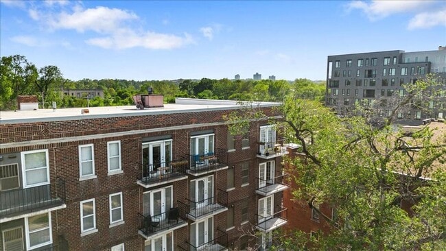 property at 5630 Pershing Ave