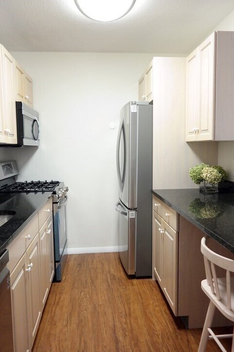 9 Hawthorne St in Boston, MA - Building Photo