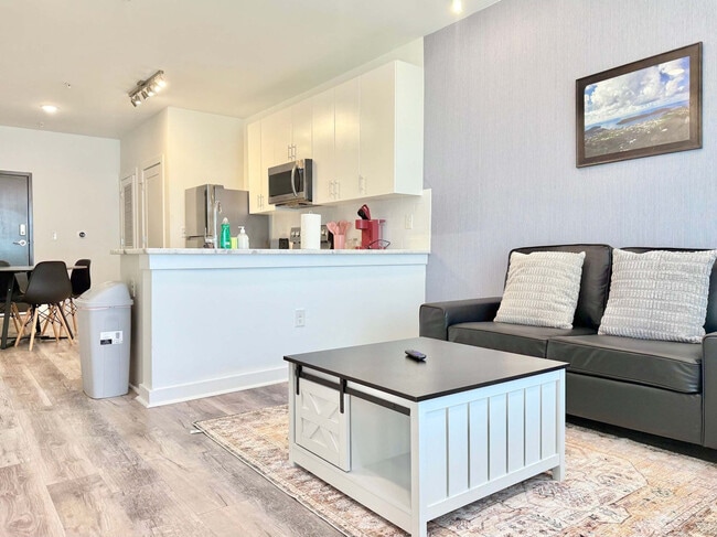 525 Parkway Dr NE in Atlanta, GA - Foto de edificio - Building Photo