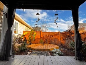 3647 Vermont Pl in Campbell River, BC - Building Photo - Building Photo