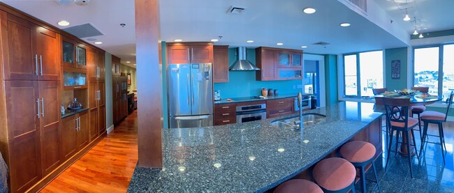 112 Campau Cir NW in Grand Rapids, MI - Building Photo - Building Photo