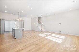 5864 Coulee Ln in Charlotte, NC - Building Photo - Building Photo