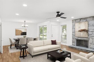 10650 Steppington Dr in Dallas, TX - Building Photo - Building Photo