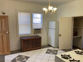 1015 Manitou Ave in Manitou Springs, CO - Building Photo - Building Photo